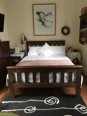  Belgrave Hideaway  Белгрейв